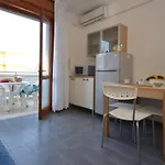 Marina Grande Daire